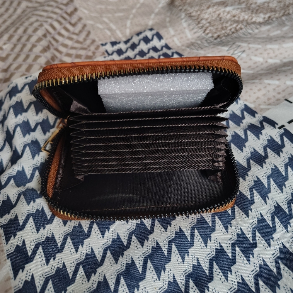 RFID Card Wallet - Picture 3 of 4